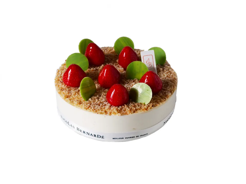 nicolas-bernard-fraisier-g-teau-fraise-de-saison image 1