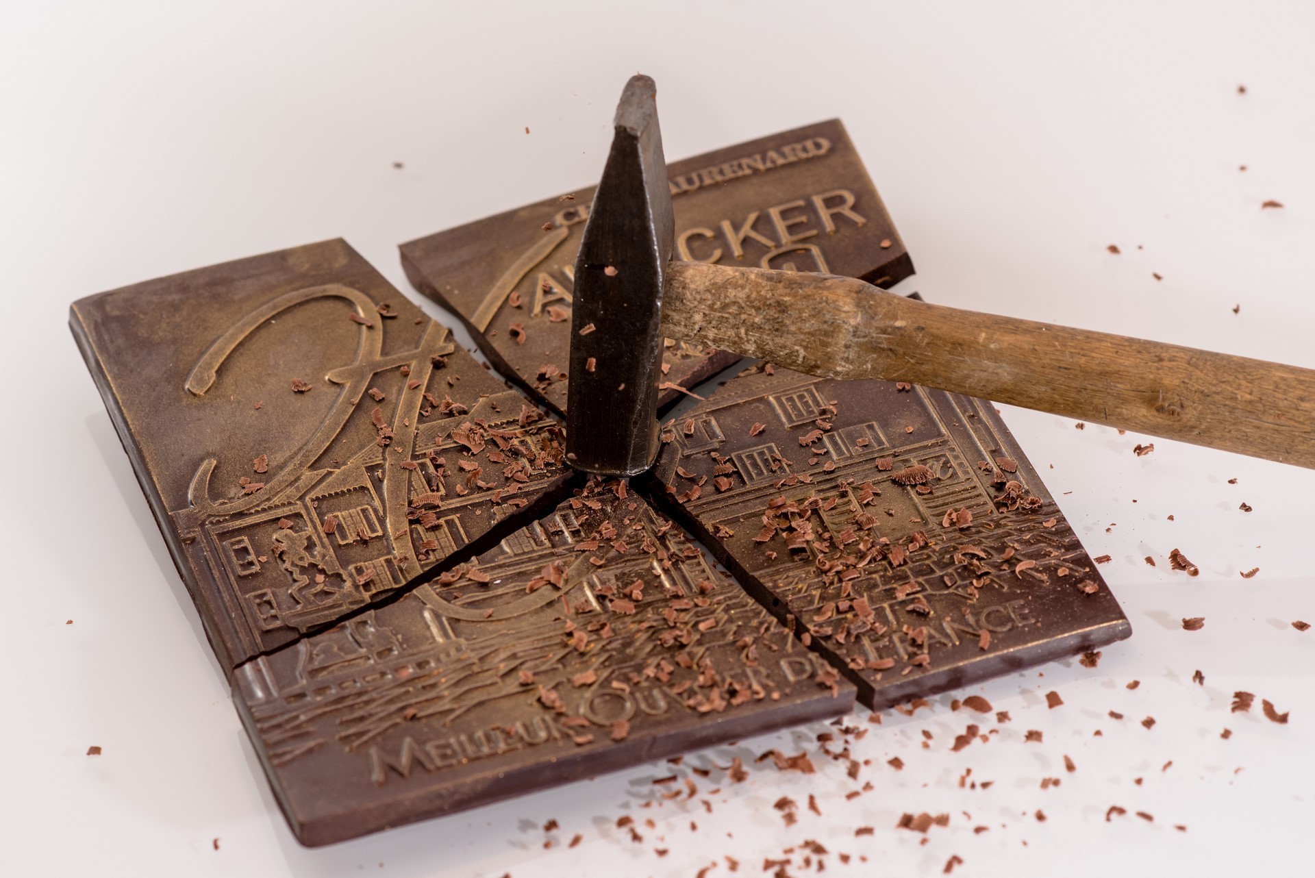 hawecker-ch-teaurenard-noire-70-tablette-chocolat-200-g image 3