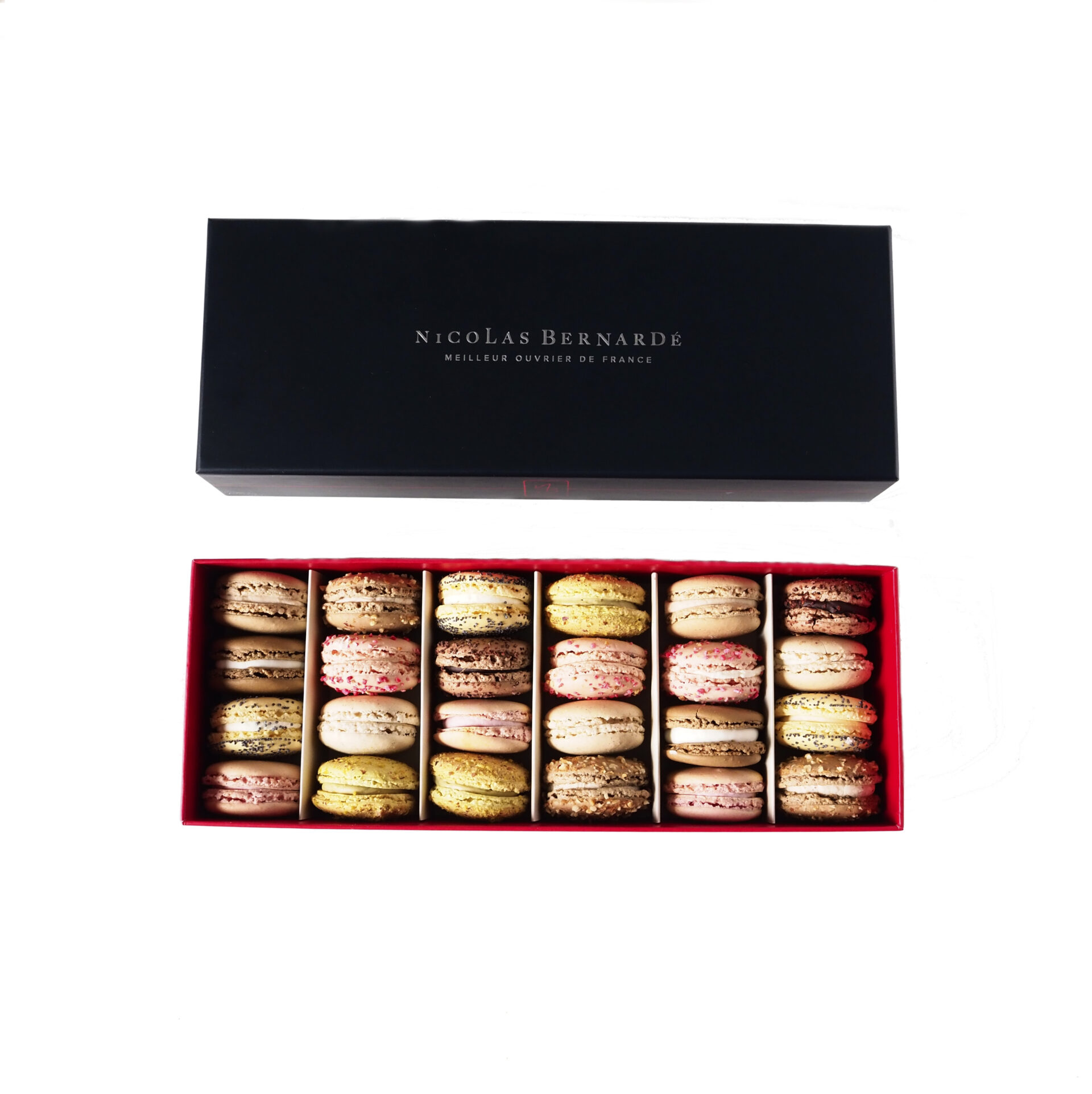 nicolas-bernard-macarons-coffret-p-tisserie-assortiment-coques image 4