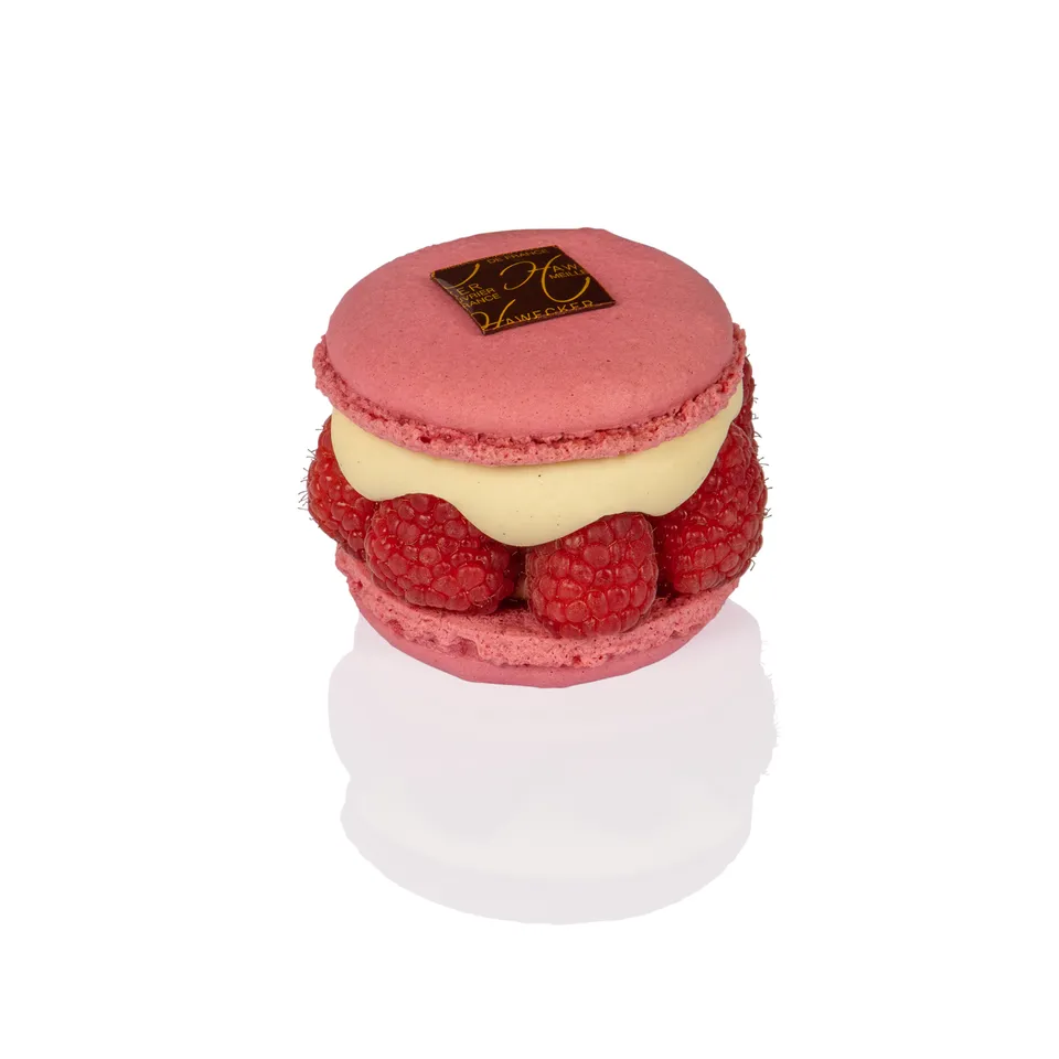 hawecker-g-teaux-macaron-framboise-litchi-individuel image 1