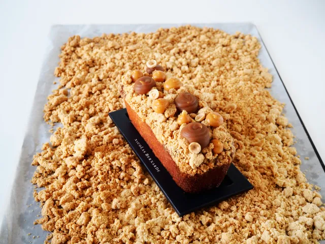 nicolas-bernard-cakissime-pommes-crumble-cake image 1